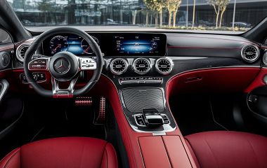 Mercedes AMG GT 63 S: цена и особенности нового поколения