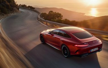 Mercedes AMG GT 63 E: характеристики и производительность